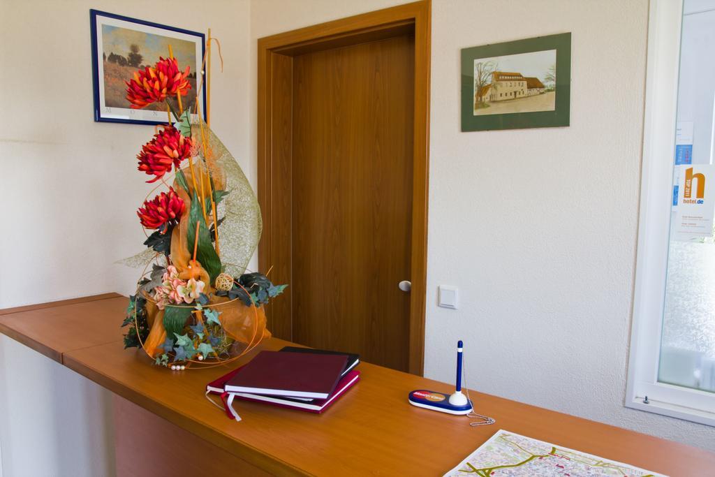 Gaestehaus Zur Kurve Zirndorf Extérieur photo