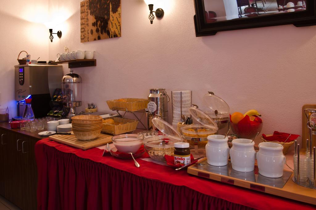 Gaestehaus Zur Kurve Zirndorf Extérieur photo