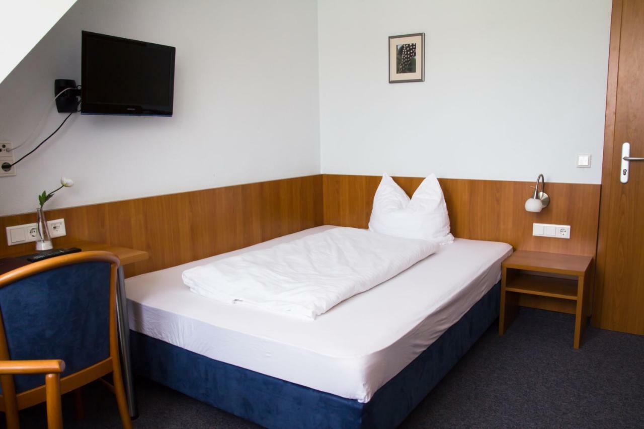 Gaestehaus Zur Kurve Zirndorf Extérieur photo